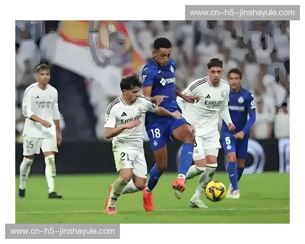 王者对决，荣耀之战：皇家马德里与马德里竞技的欧冠史诗